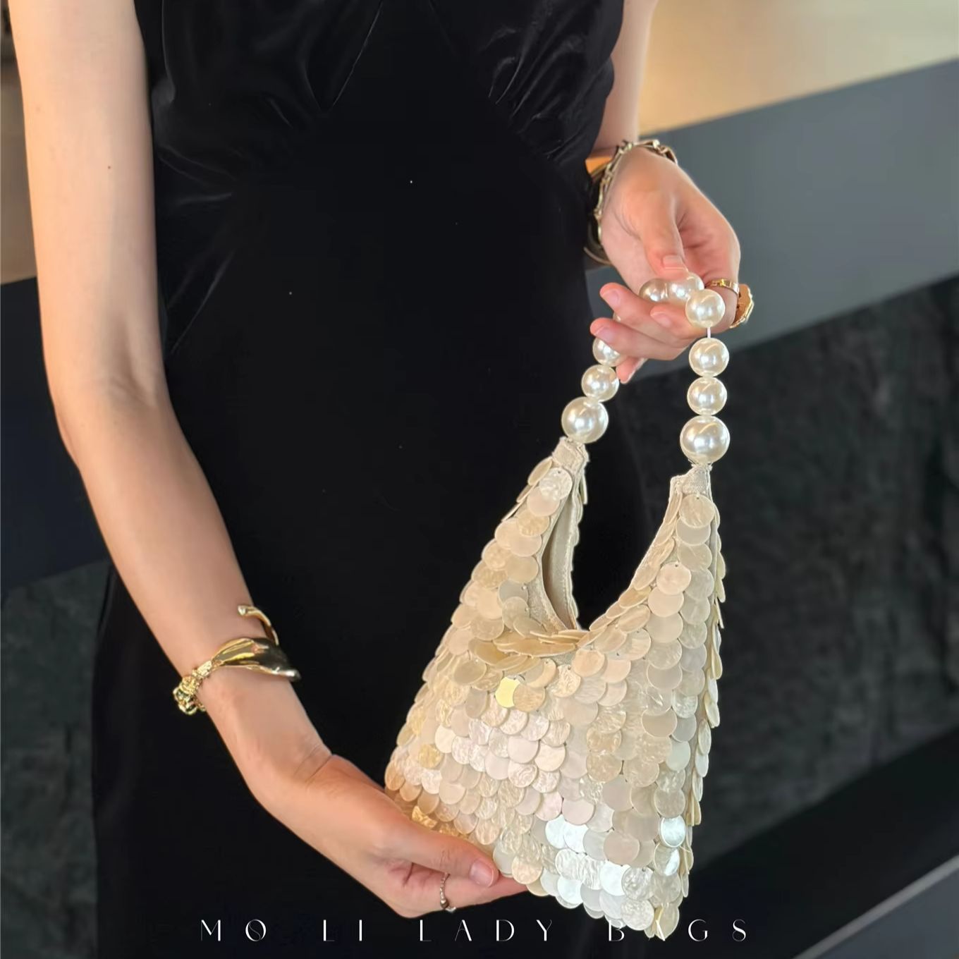 กระเป๋าถือผู้หญิงประดับเปลือกห - Interior Design Elegant บทวิจารณ์และราคา