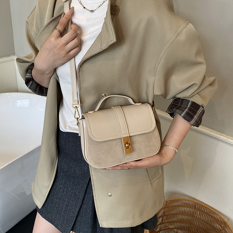 กระเป๋าสะพายข้างทรงสี่เหลี่ยมข - Interior Design Elegant บทวิจารณ์และราคา