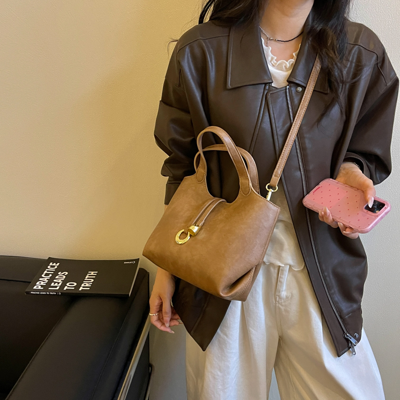 กระเป๋าถือขนาดเล็กสำหรับผู้หญิ - Interior Design Elegant บทวิจารณ์และราคา
